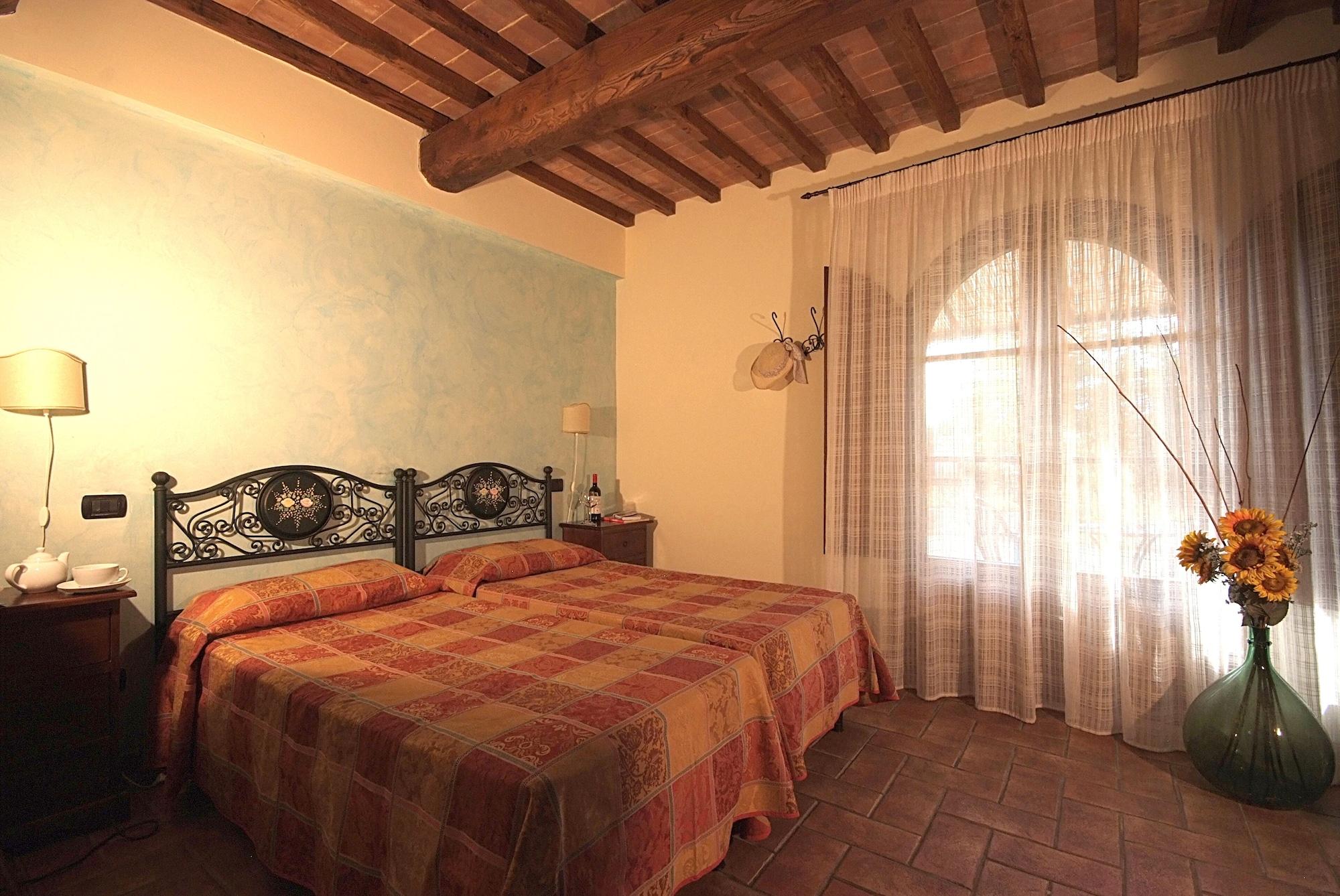 Antico Borgo Il Cardino Bed & Breakfast San Gimignano Bagian luar foto