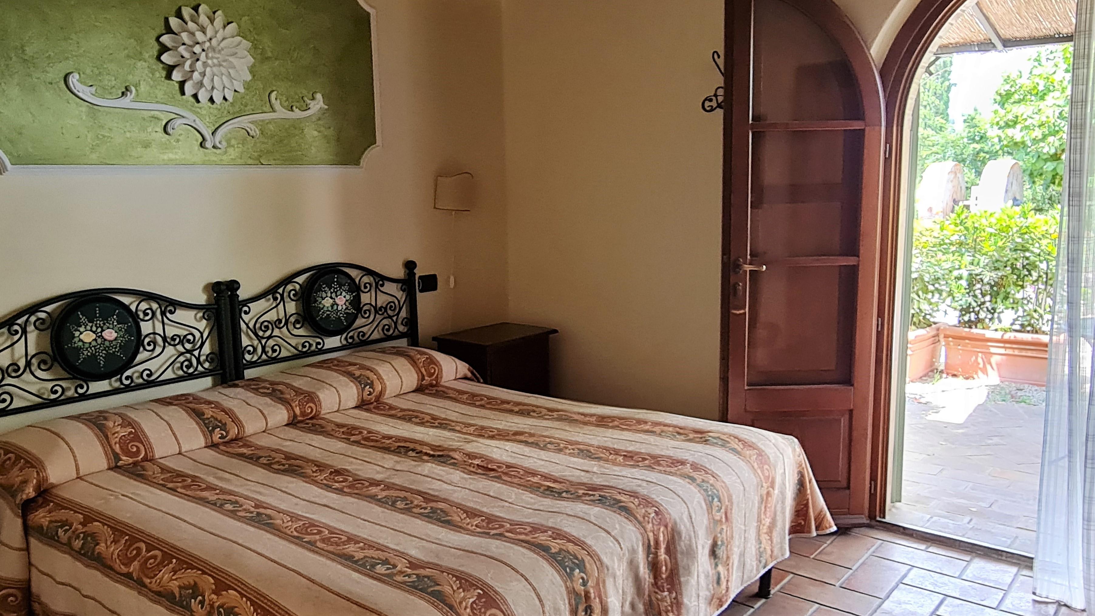 Antico Borgo Il Cardino Bed & Breakfast San Gimignano Bagian luar foto