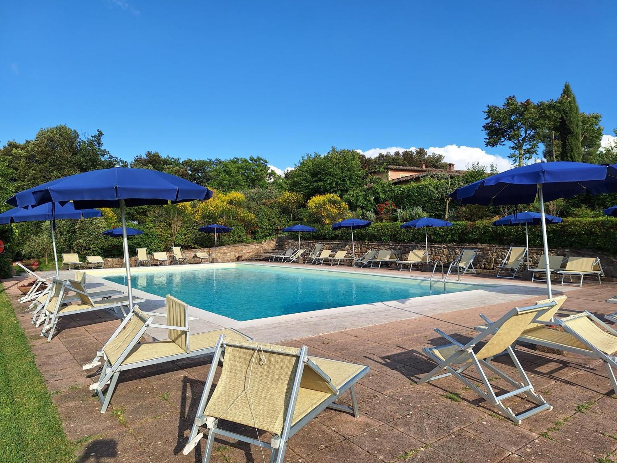 Antico Borgo Il Cardino Bed & Breakfast San Gimignano Bagian luar foto