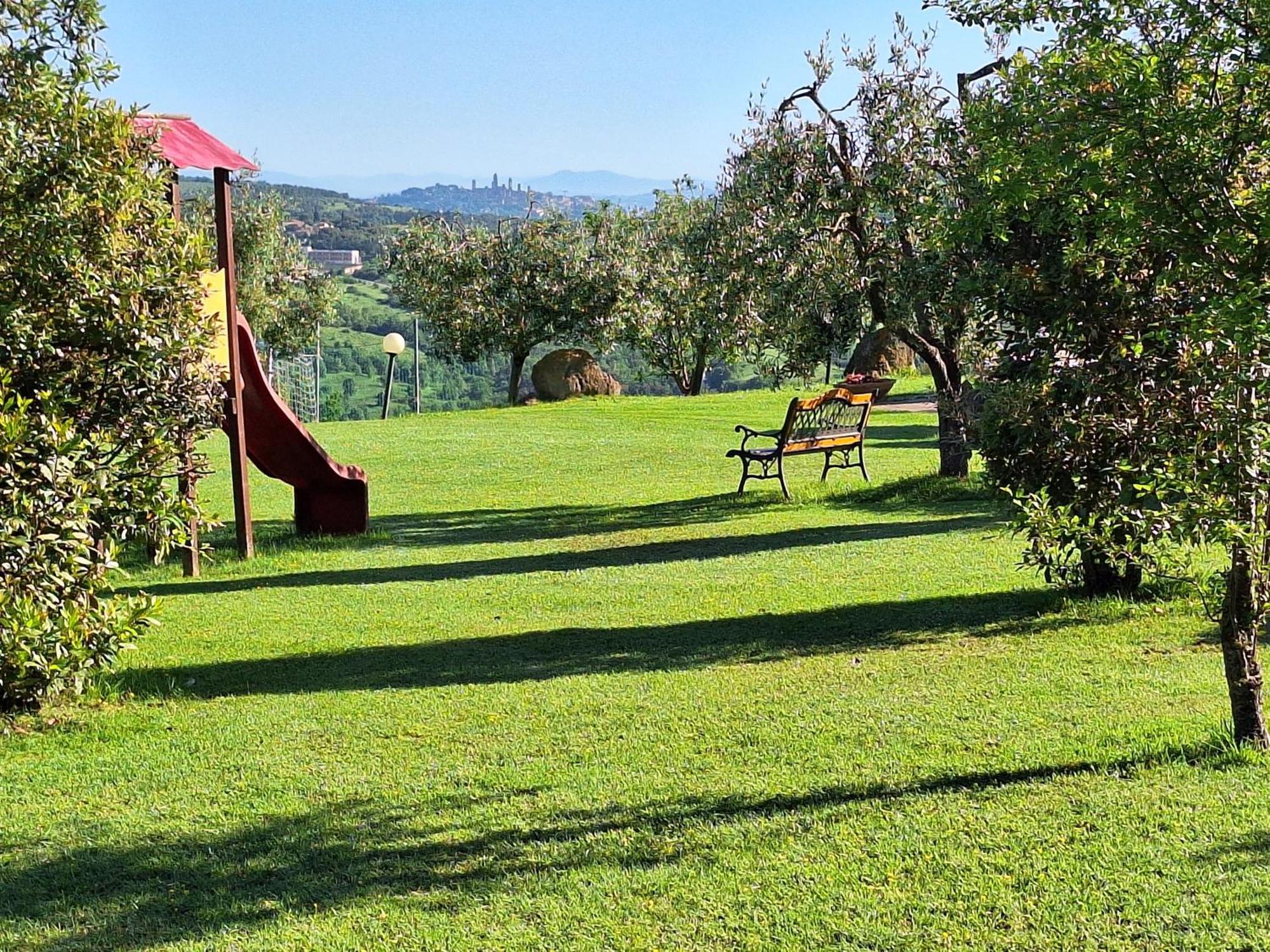 Antico Borgo Il Cardino Bed & Breakfast San Gimignano Bagian luar foto