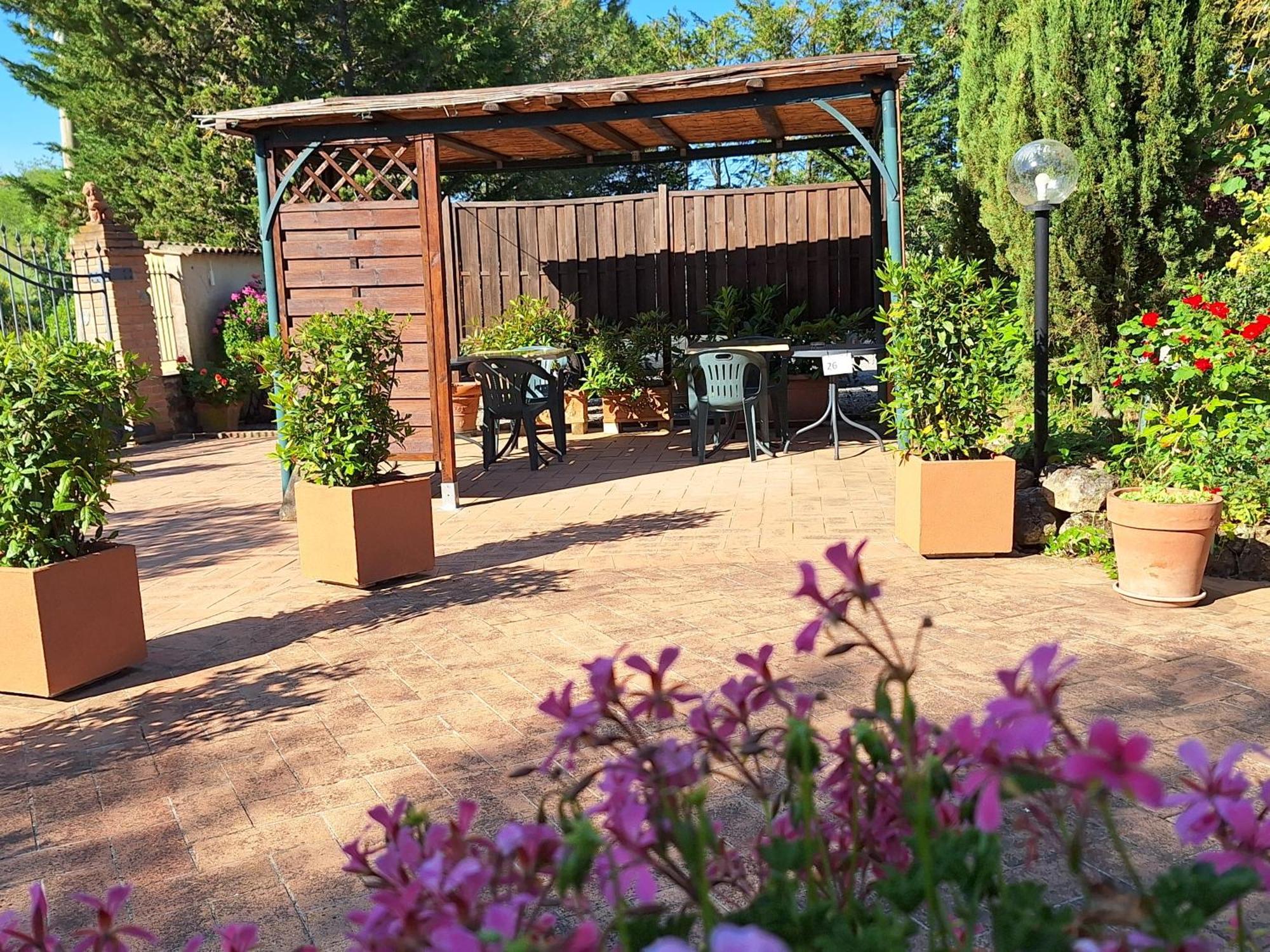 Antico Borgo Il Cardino Bed & Breakfast San Gimignano Bagian luar foto
