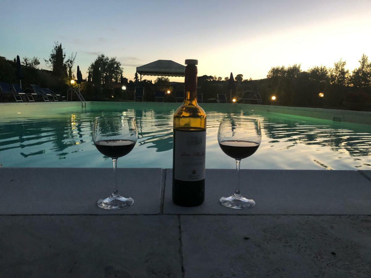 Antico Borgo Il Cardino Bed & Breakfast San Gimignano Bagian luar foto